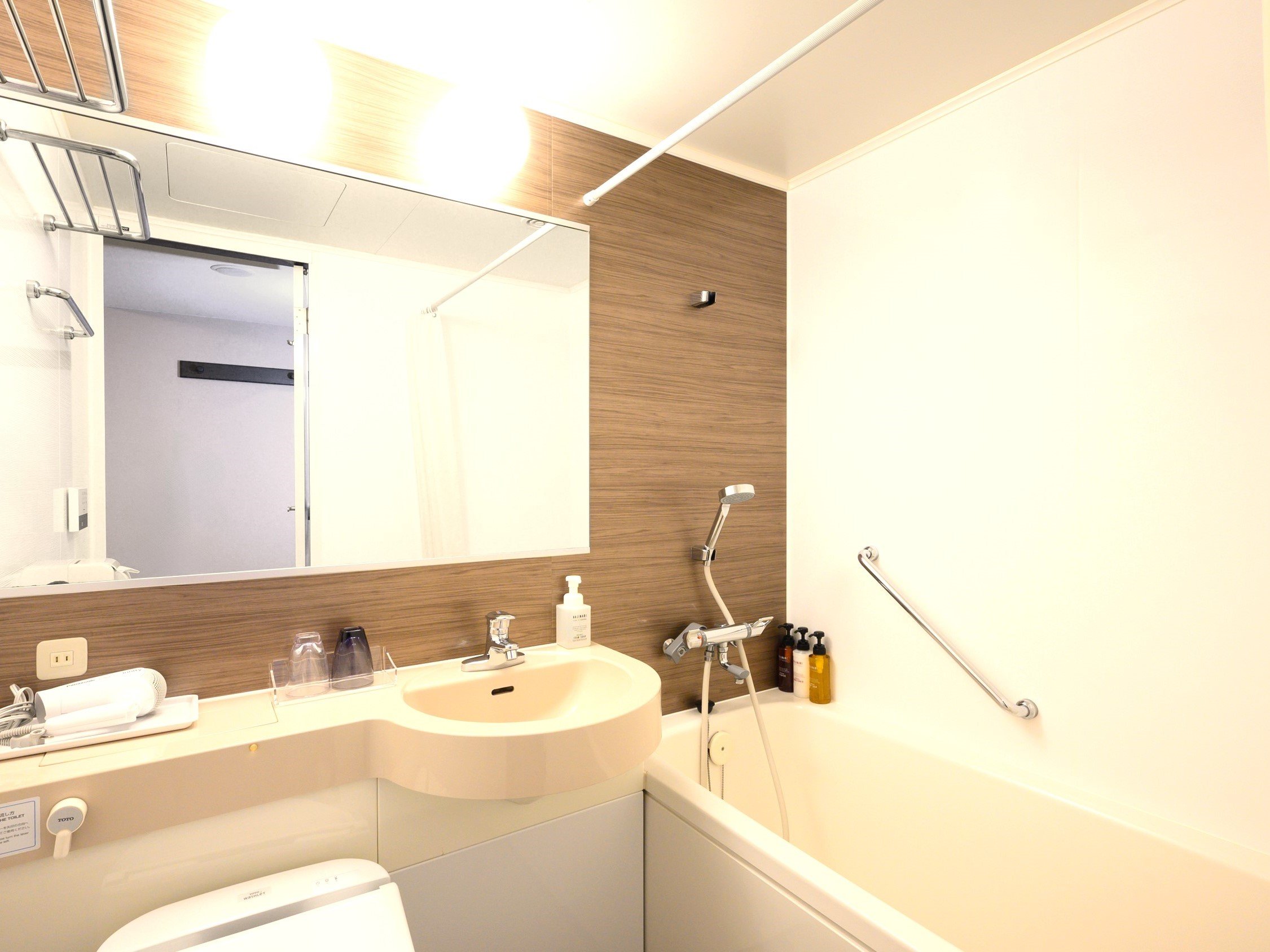 バス・トイレ付き