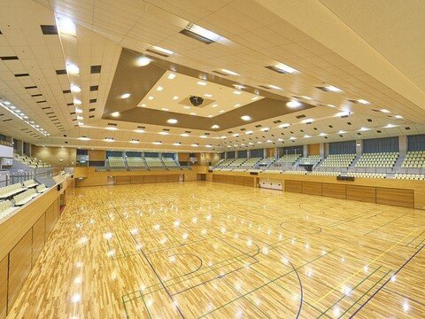 越谷市立総合体育館の写真
