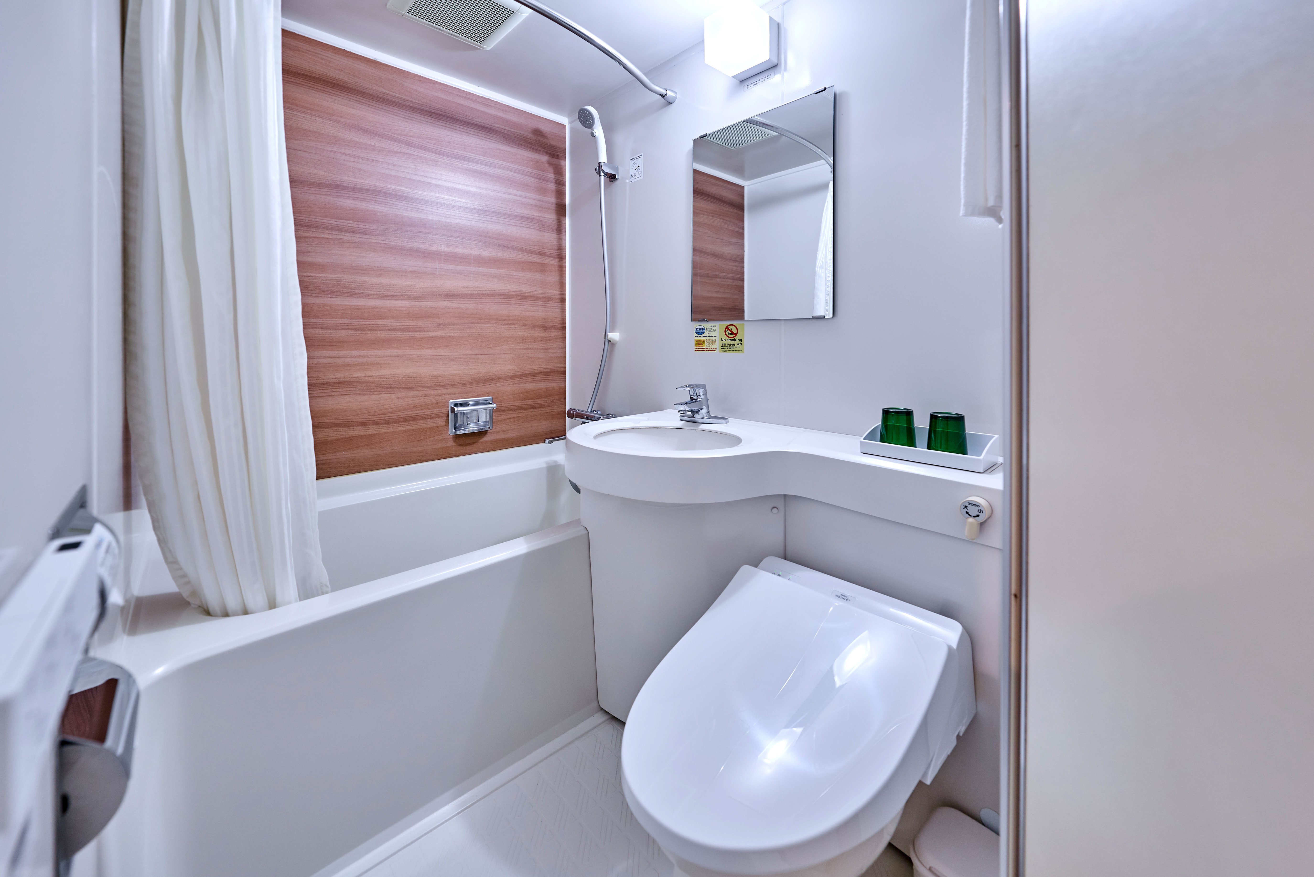 バス・トイレ付き