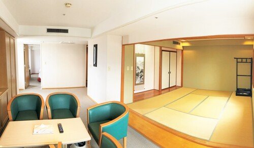 和洋室【禁煙】(高層階和室+洋室バス・トイレ別)の写真