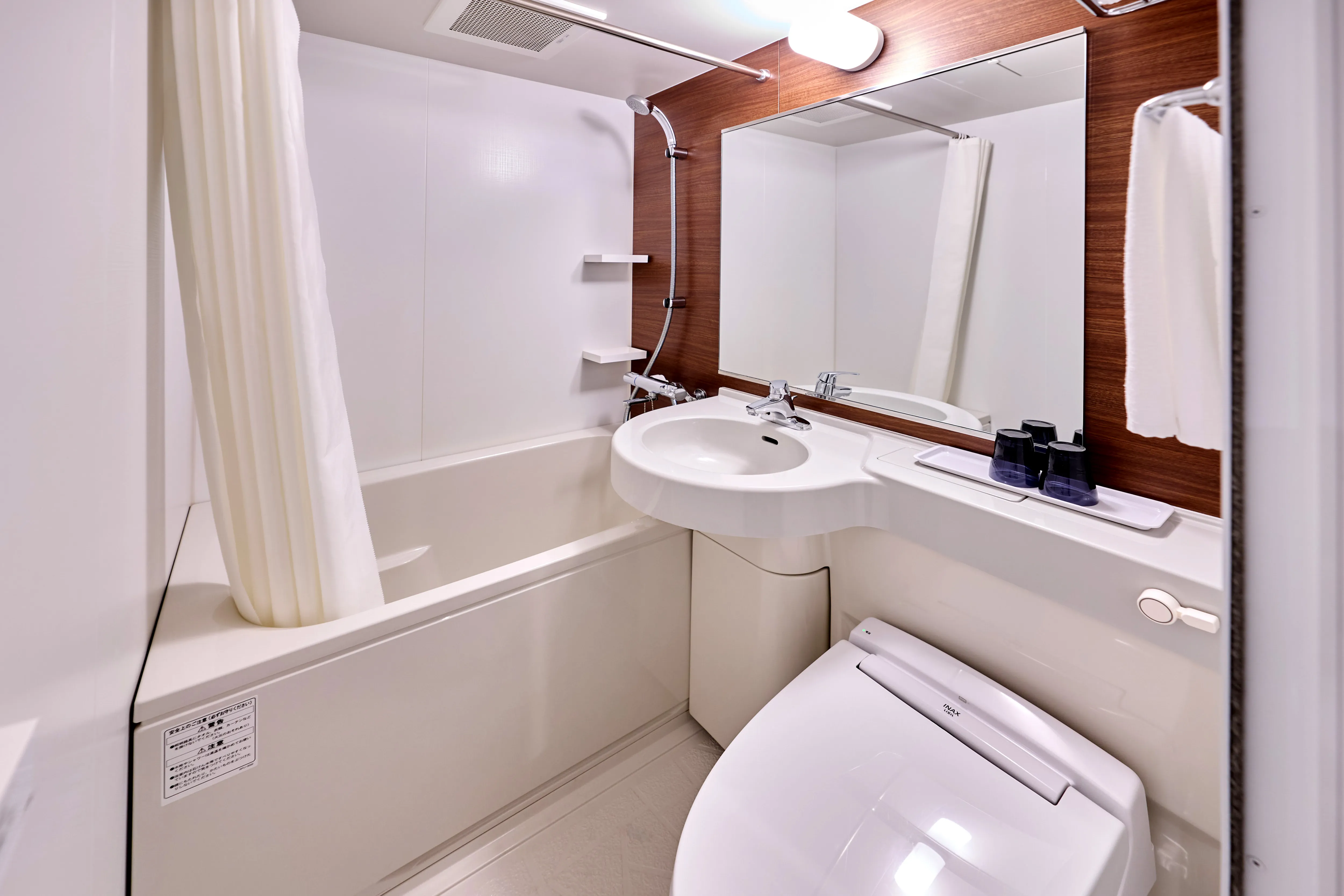バス・トイレ付き